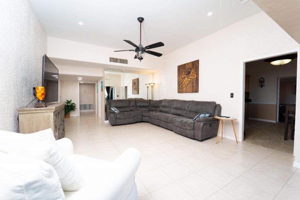 4751 S Indian River Drive, Fort Pierce, FL 34982 Photo