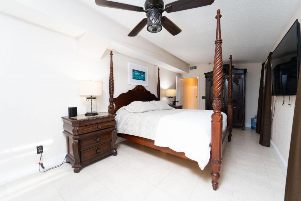 4751 S Indian River Drive, Fort Pierce, FL 34982 Photo