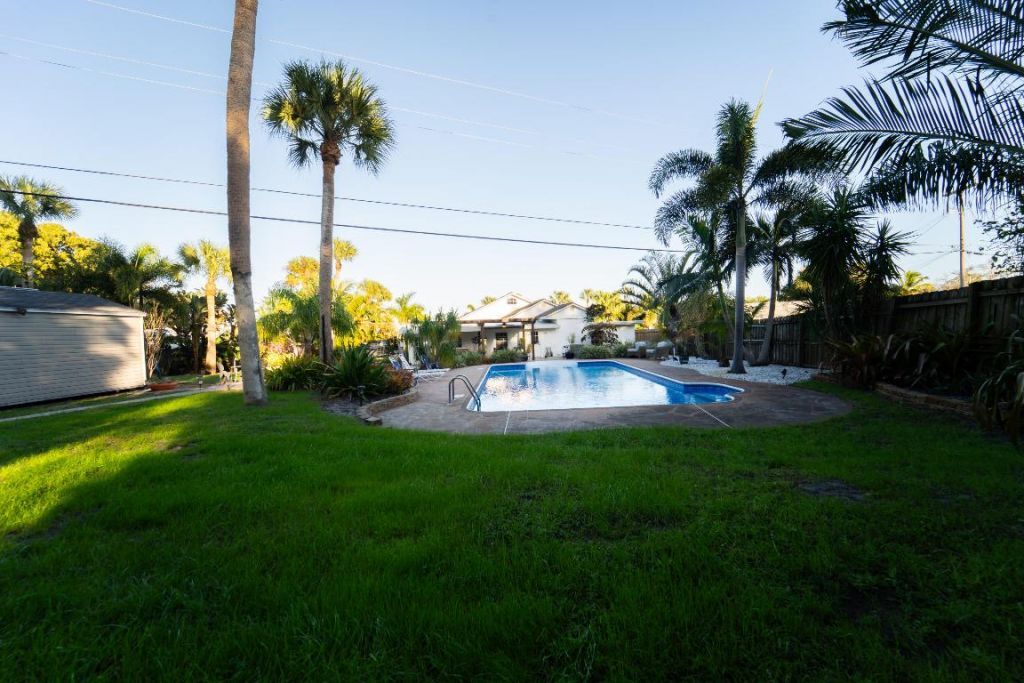 4751 S Indian River Drive, Fort Pierce, FL 34982 Photo