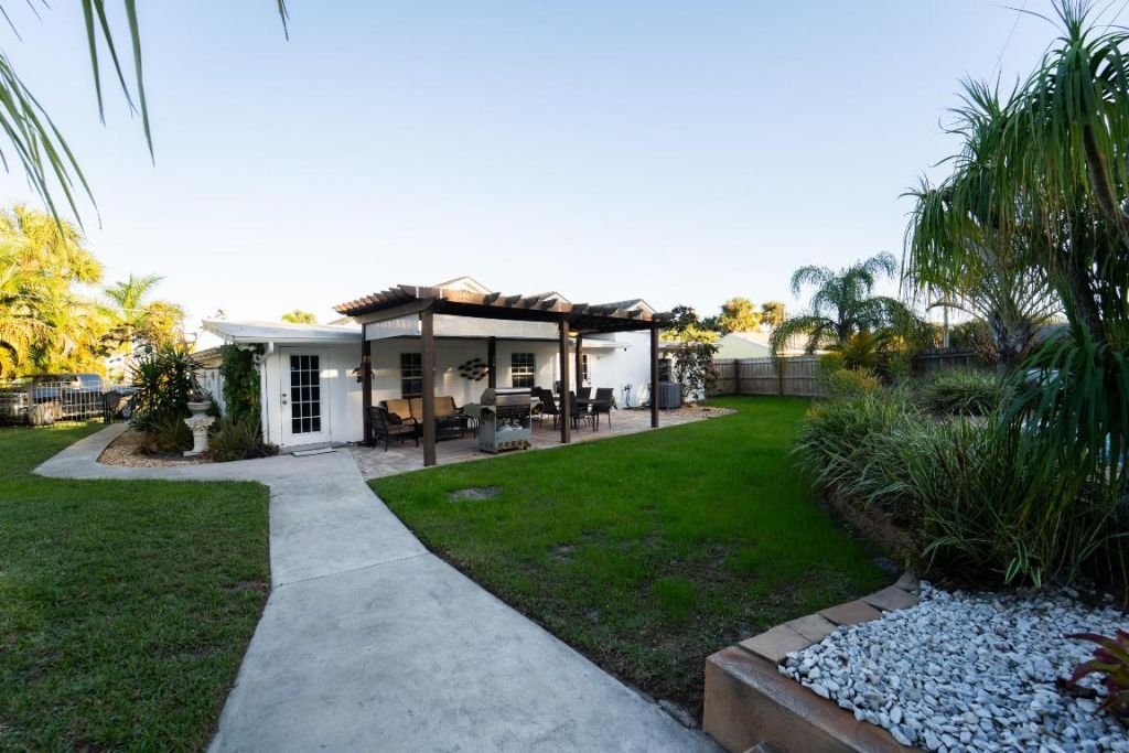 4751 S Indian River Drive, Fort Pierce, FL 34982 Photo