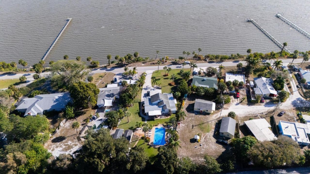 4751 S Indian River Drive, Fort Pierce, FL 34982 Photo