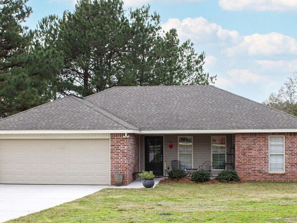 307 Tucker Rd., Hattiesburg, MS 39401
