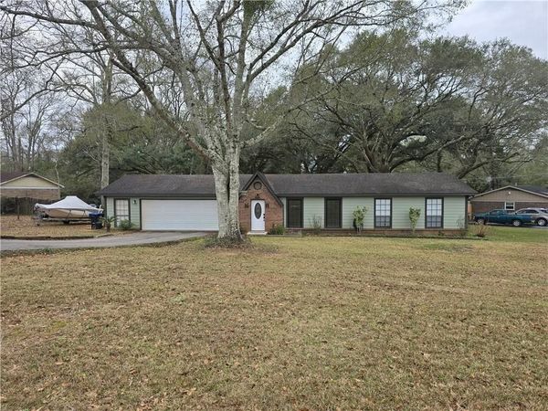 9275 Cottage Park Drive N, Mobile, AL 36695