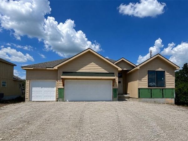 19326 Skyview Lane, Spring Hill, KS 66083