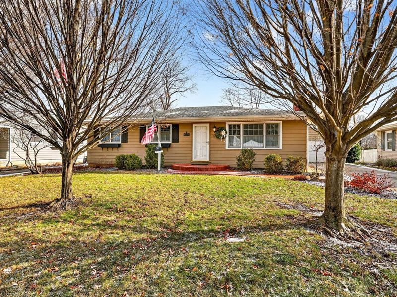 55 Elizabeth Street, Canal Winchester, OH 43110 Photo 3