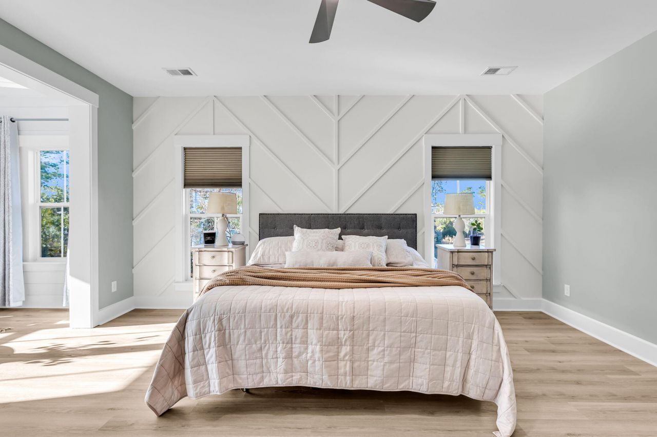 3555 Holmgren Street Photo 12