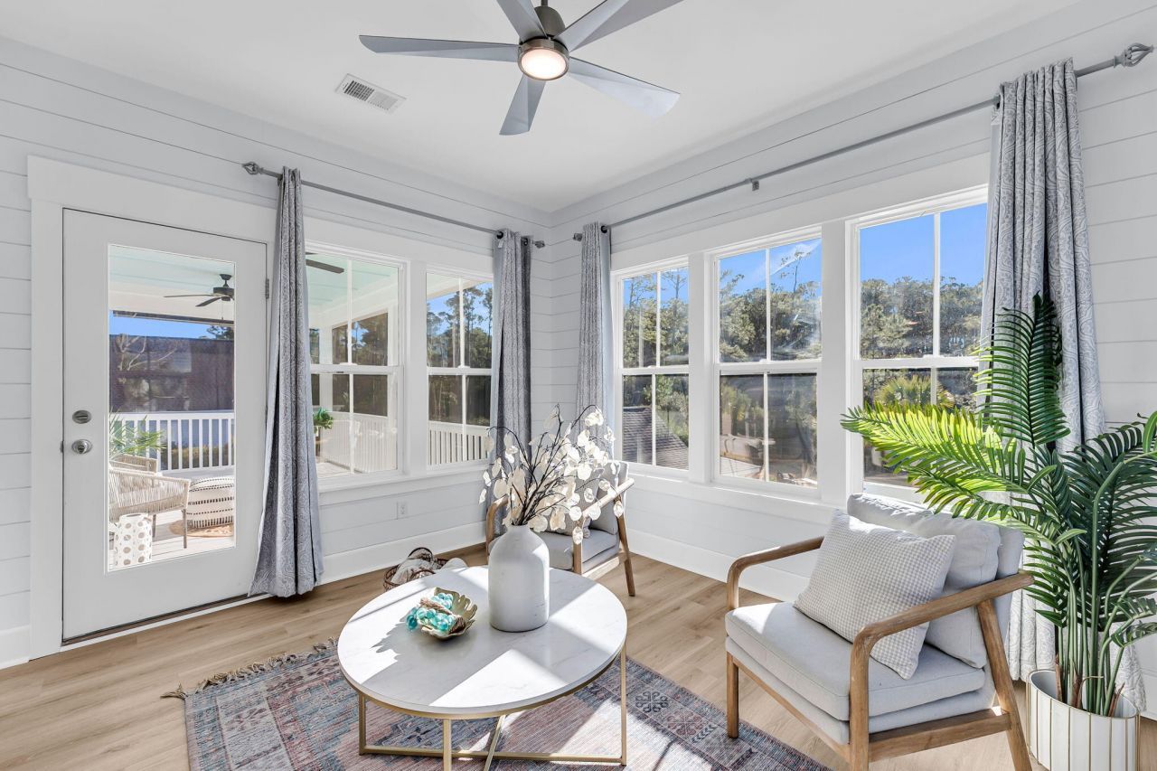 3555 Holmgren Street Photo 15