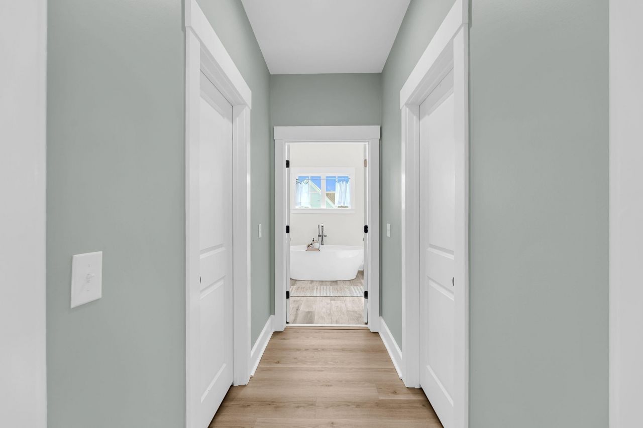 3555 Holmgren Street Photo 25