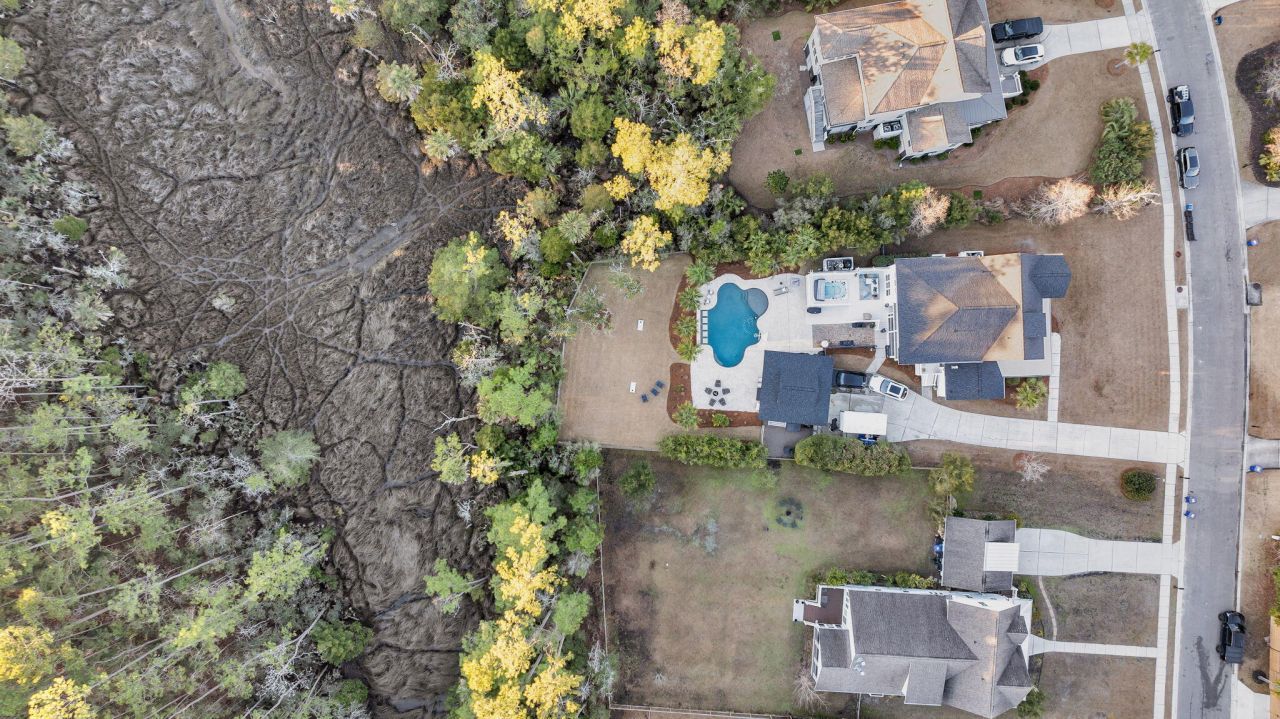 3555 Holmgren Street Photo 39