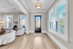 3555 Holmgren Street photo 4