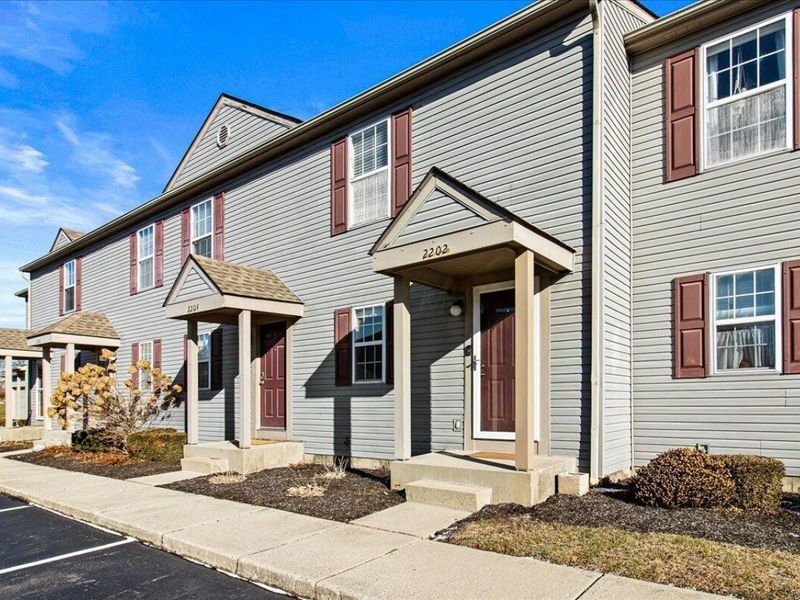 2202 Sandman Drive, Unit 56E, Columbus, OH 43235 Photo 2