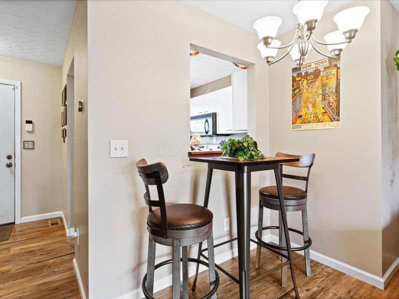 2202 Sandman Drive, Unit 56E, Columbus, OH 43235 Photo 8