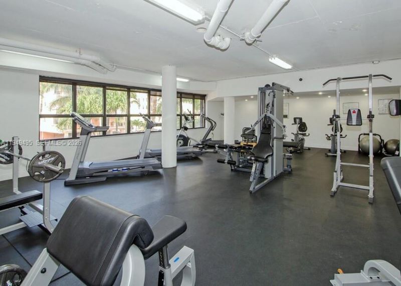 6423 Collins Ave, Unit 809, Miami Beach, FL 33141 Photo