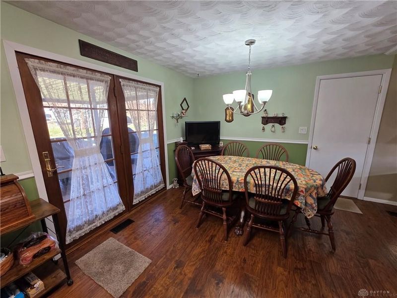 107 Glenada Court, New Lebanon, OH 45345 Photo 12