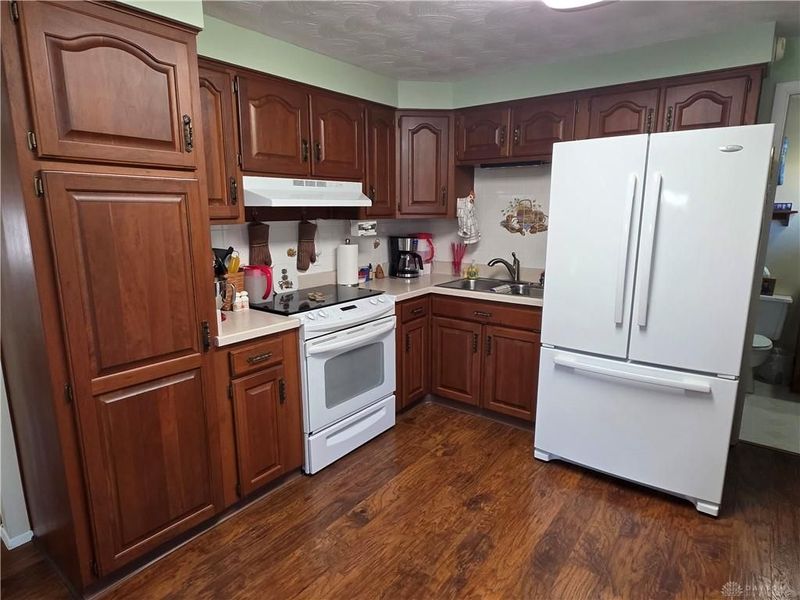 107 Glenada Court, New Lebanon, OH 45345 Photo 16