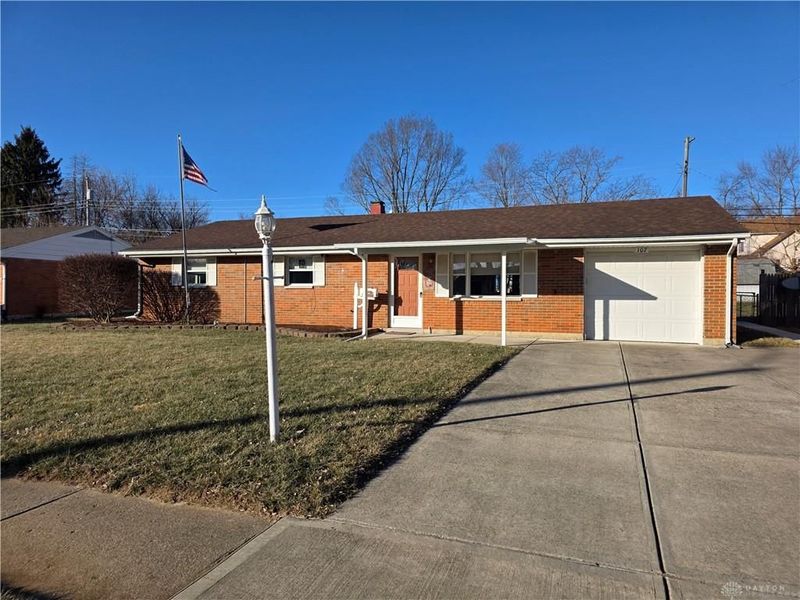 107 Glenada Court, New Lebanon, OH 45345 Photo 5