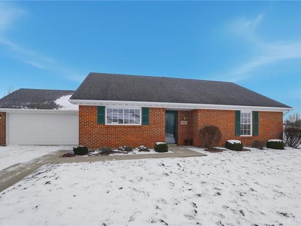 1711 Pinehurst Drive, Springfield, OH 45502
