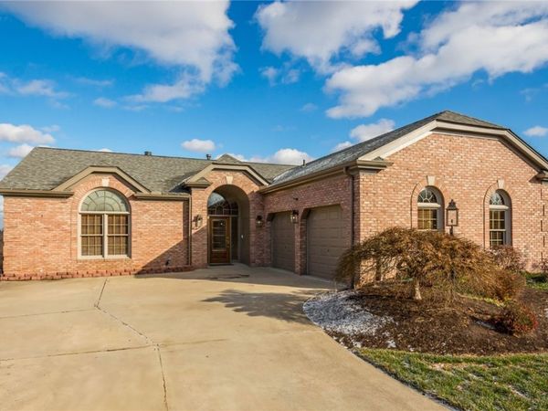 1413 Deep Wood Drive, Upper St. Clair, PA 15241