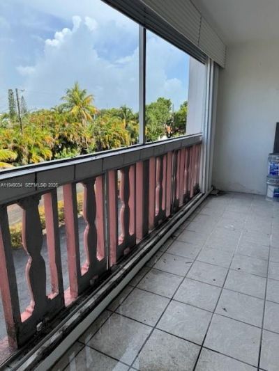 215 SE 3rd Ave, Unit 307B, Hallandale Beach, FL 33009 Photo