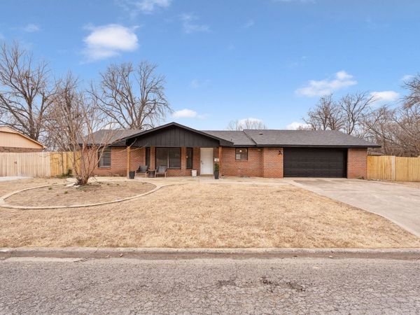 501 S Miller Street , Vinita, OK 74301