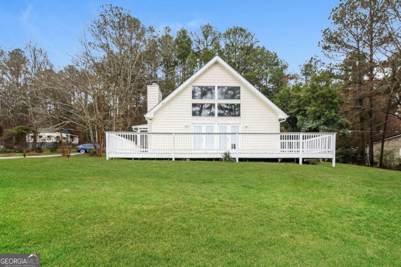 2536 Lakeshore Drive Ne, Conyers, GA 30012 Main Photo