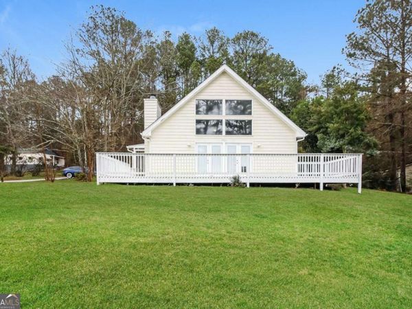 2536 Lakeshore Drive NE, Conyers, GA 30012