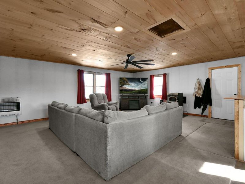 356 Spring Street, Utica, OH 43080 Photo 10