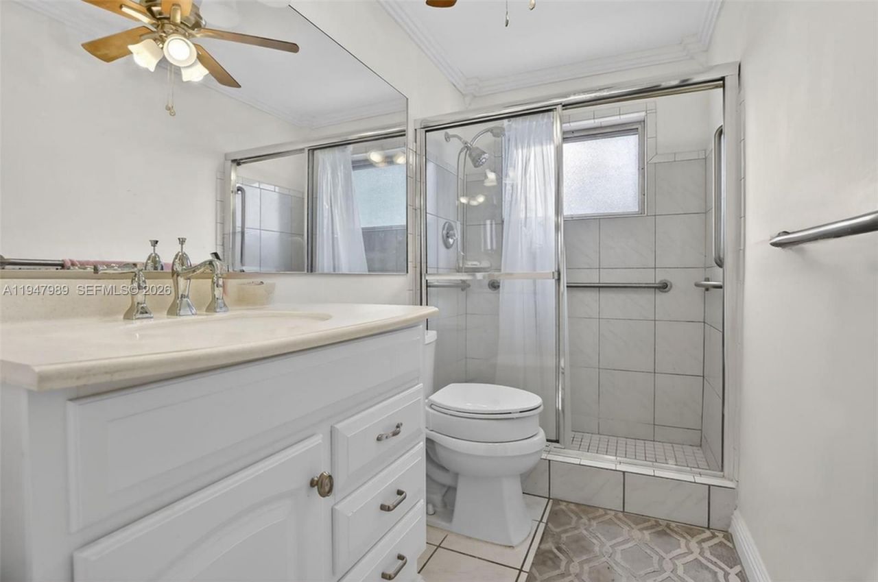 2299 NW 73rd Ave, Sunrise, FL 33313 Photo