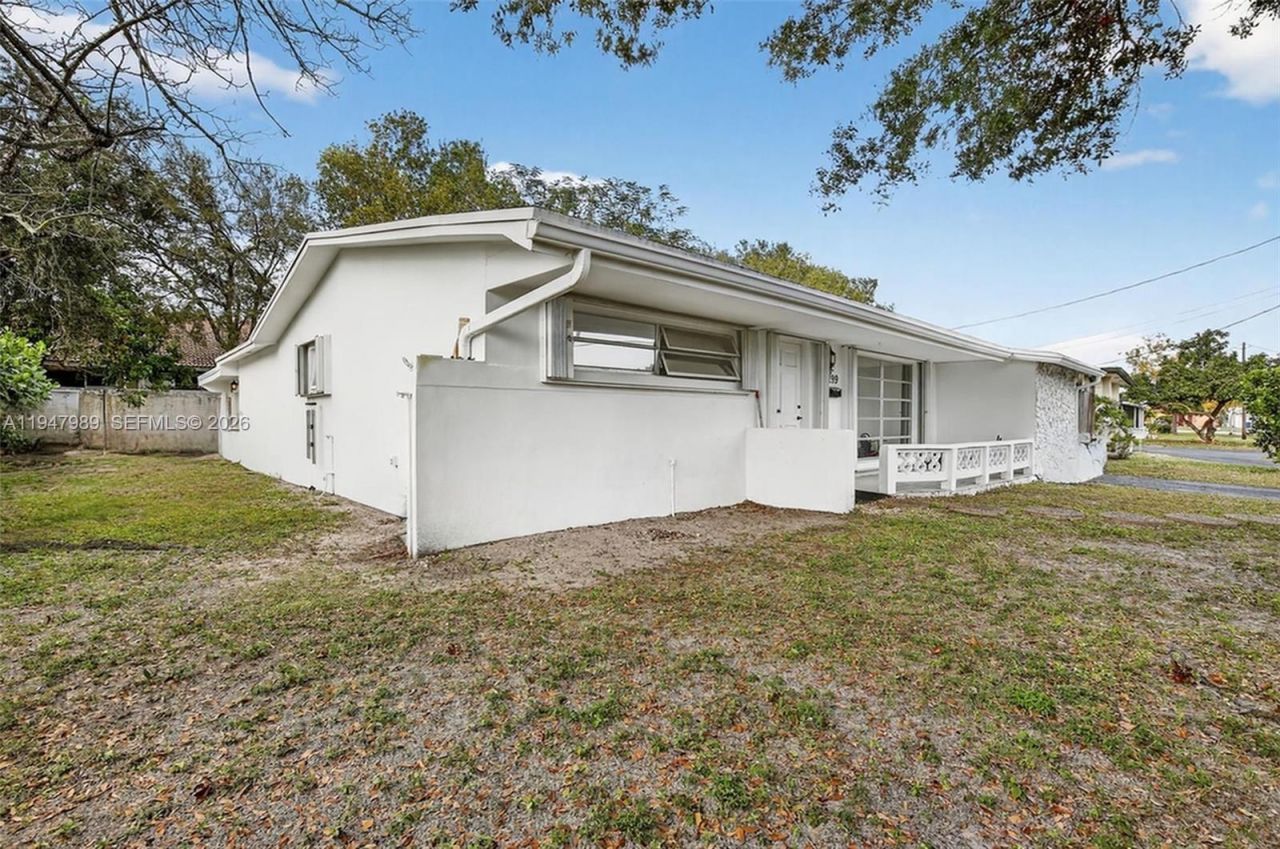 2299 NW 73rd Ave, Sunrise, FL 33313 Photo