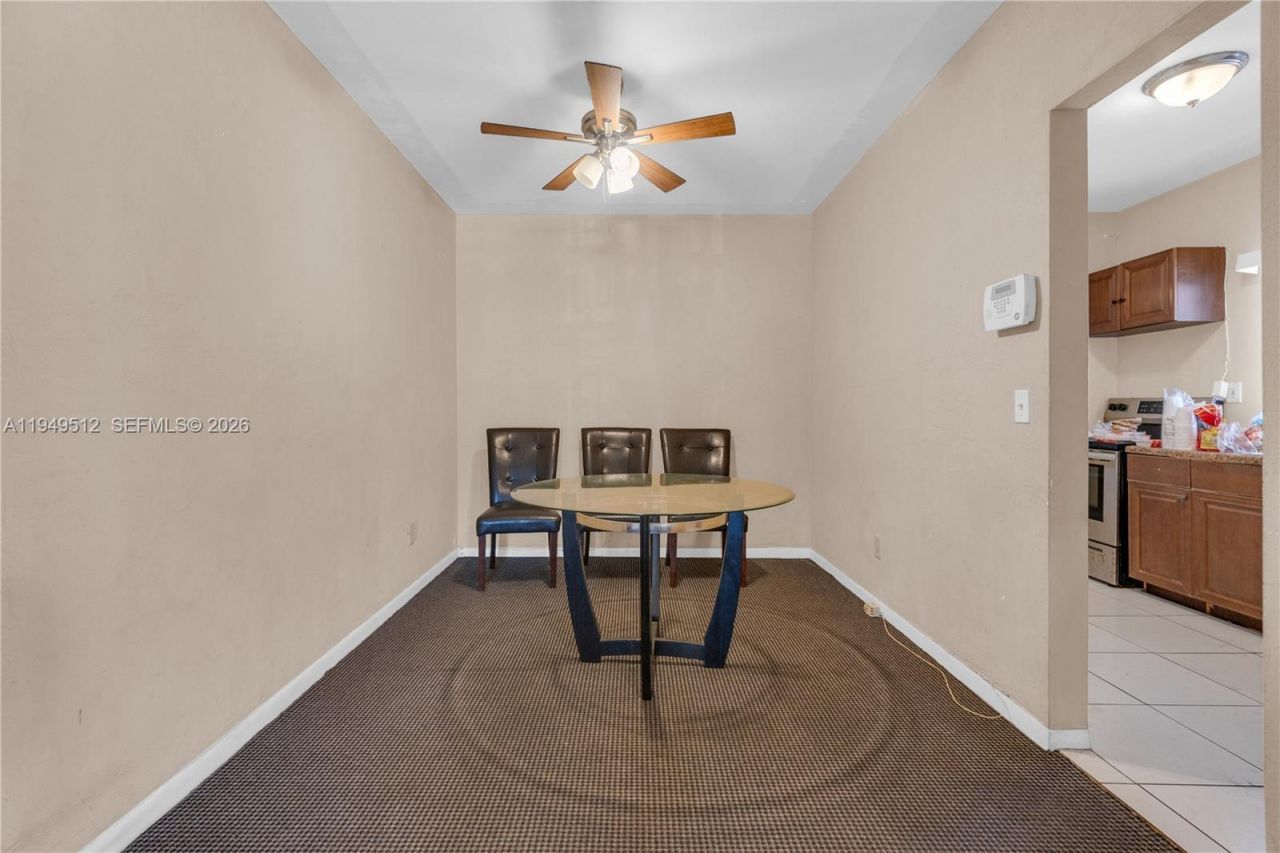 1478 NW 74th St, Miami, FL 33147 Photo