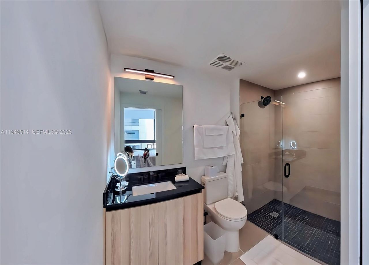 225 N Miami Ave, Unit 1812, Miami, FL 33132 Photo
