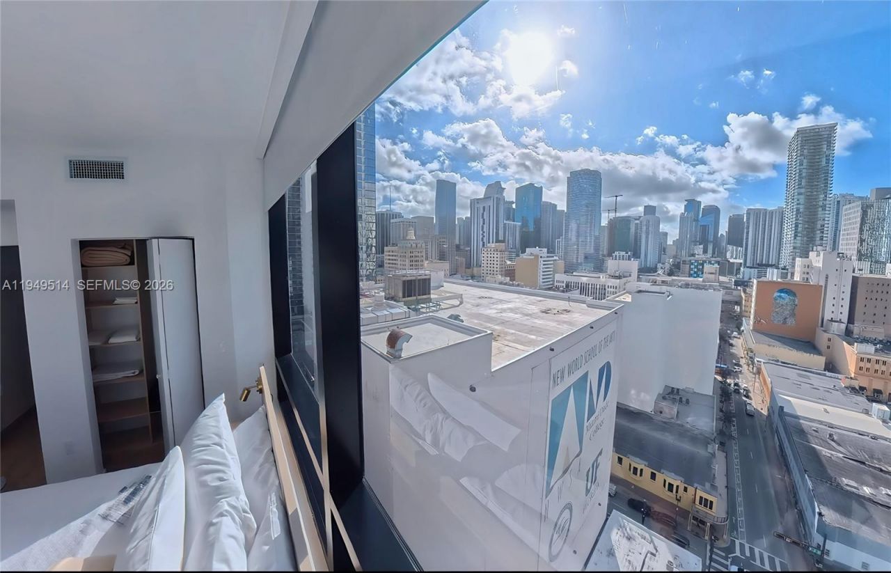 225 N Miami Ave, Unit 1812, Miami, FL 33132 Photo