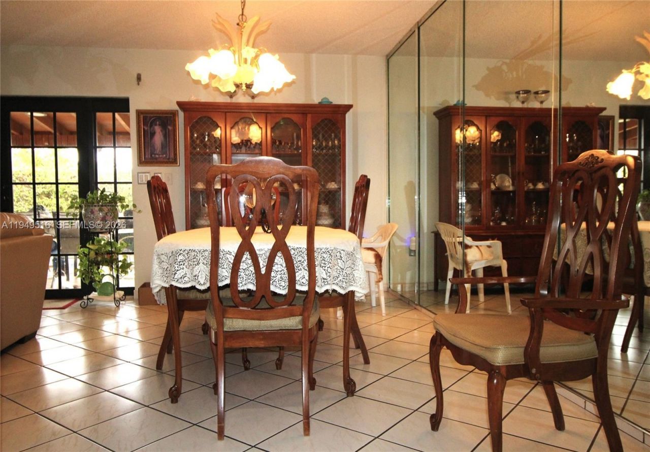 2000 SW 84th Ave, Miami, FL 33155 Photo