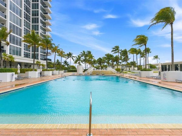 10275 Collins Ave, Unit 718, Bal Harbour, FL 33154