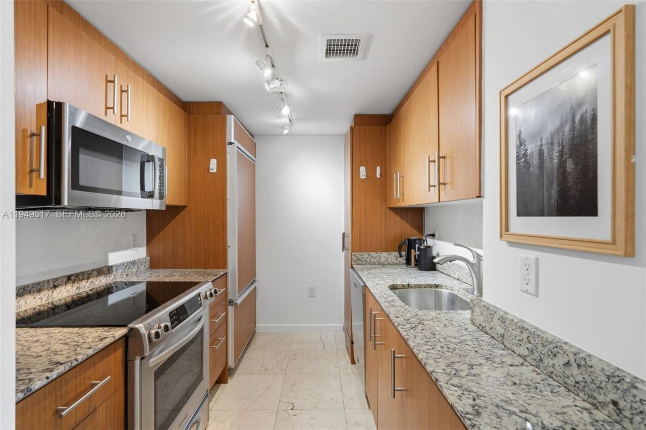 10275 Collins Ave, Unit 718, Bal Harbour, FL 33154 Photo