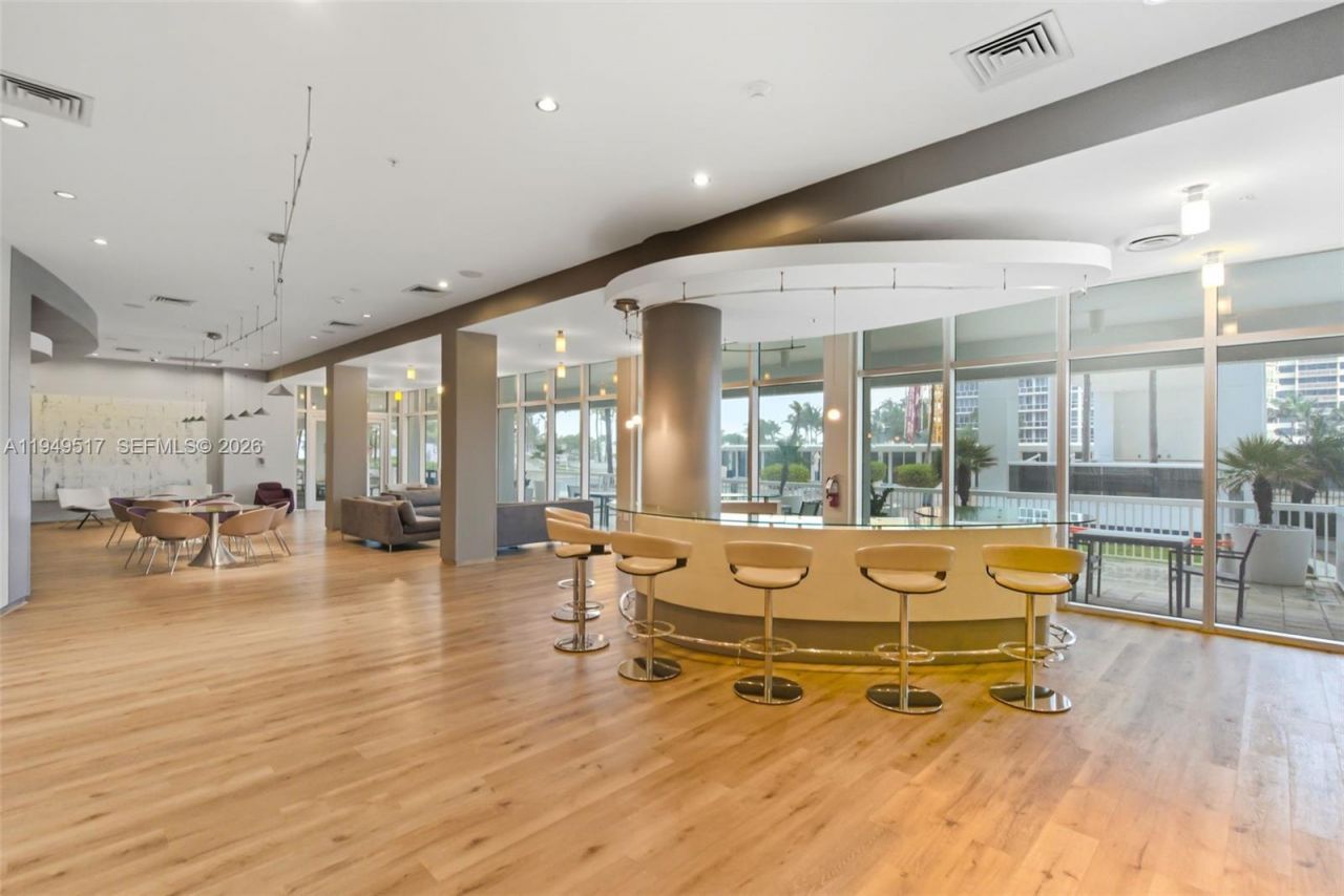 10275 Collins Ave, Unit 718, Bal Harbour, FL 33154 Photo