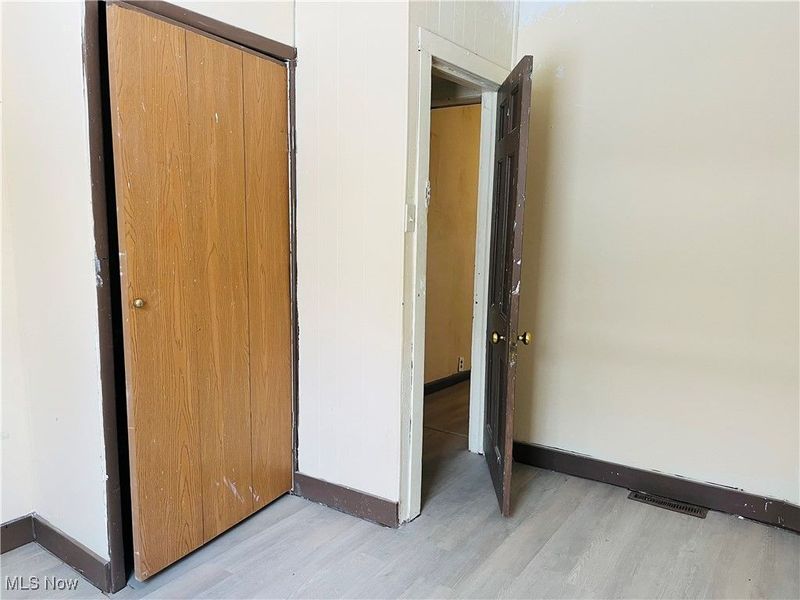 2321 E 101st Street, Cleveland, OH 44106 Photo 7