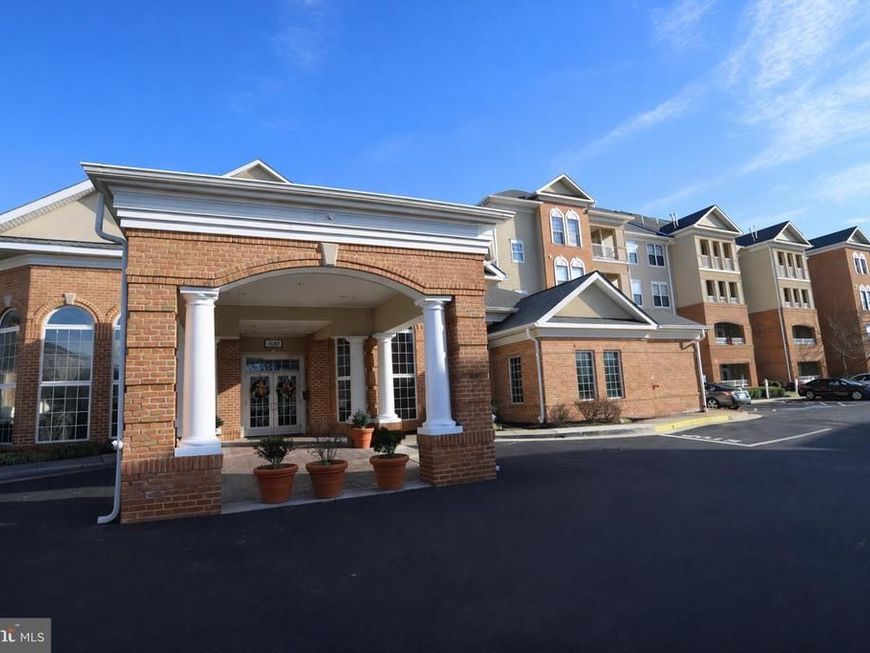 400 Symphony Circle, Unit 422H, Cockeysville, MD 21030 Main Photo