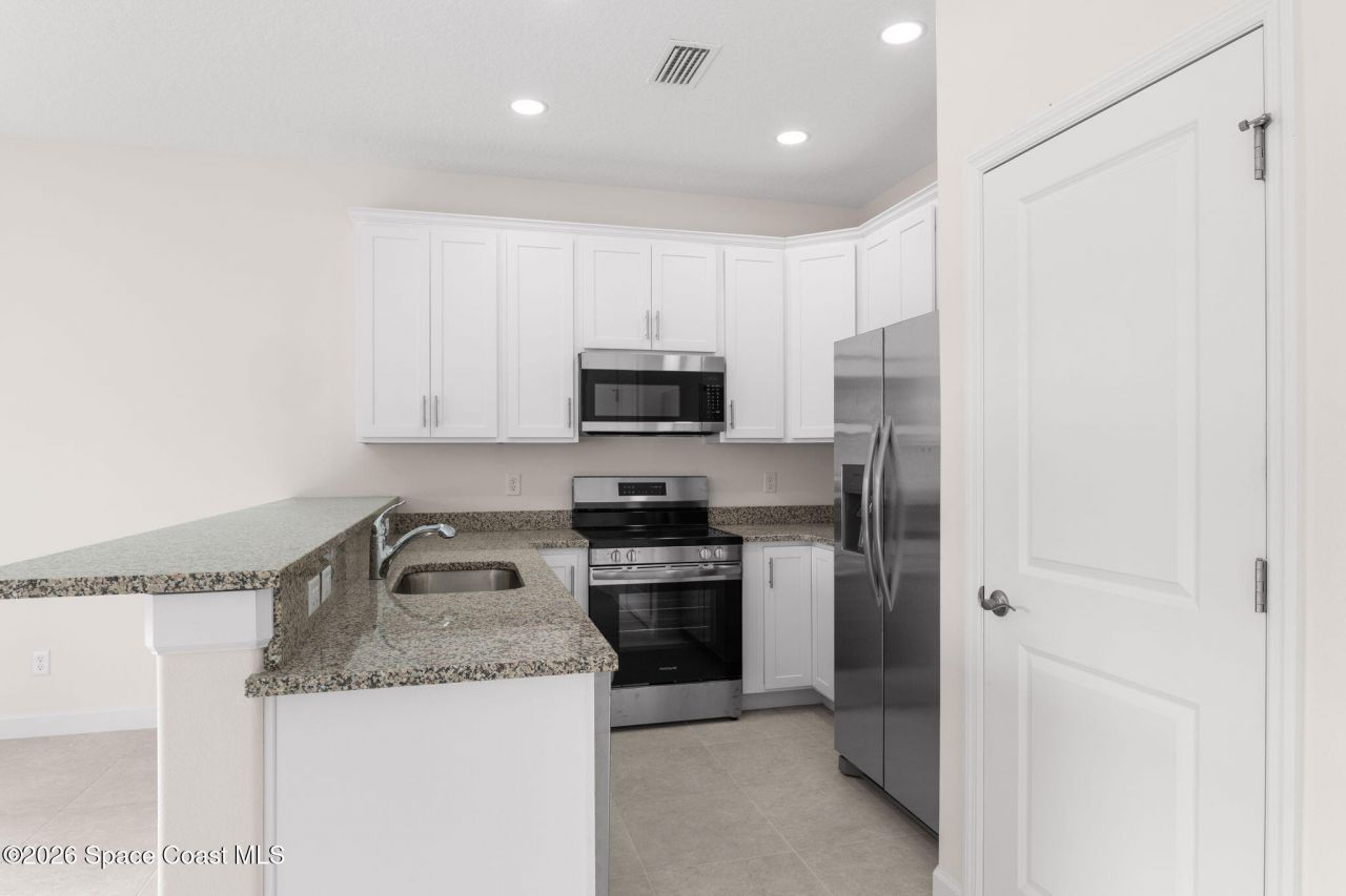 199 Dayton Boulevard, Melbourne Village, FL 32904 Photo