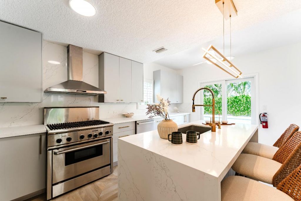 921 Ortega Road, West Palm Beach, FL 33405 Photo