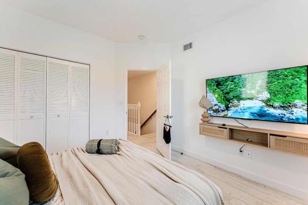 921 Ortega Road, West Palm Beach, FL 33405 Photo