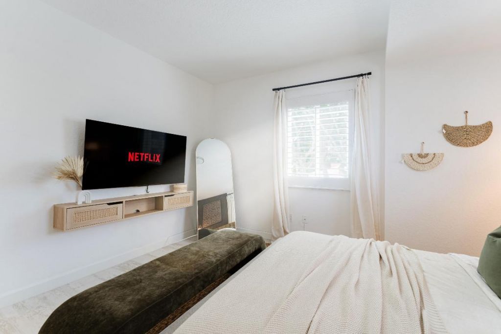 921 Ortega Road, West Palm Beach, FL 33405 Photo