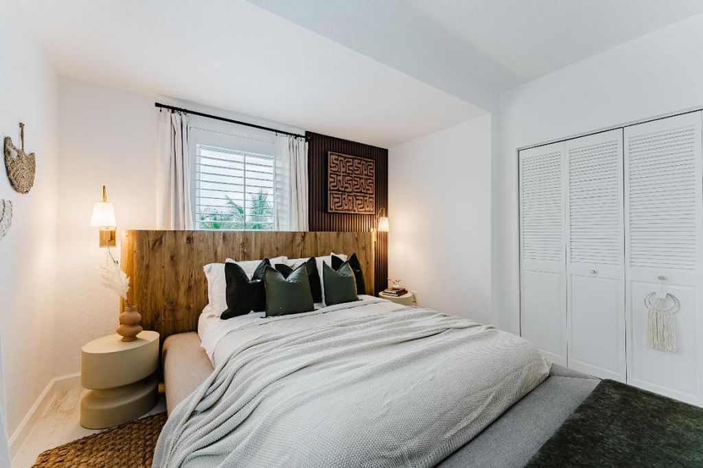 921 Ortega Road, West Palm Beach, FL 33405 Photo