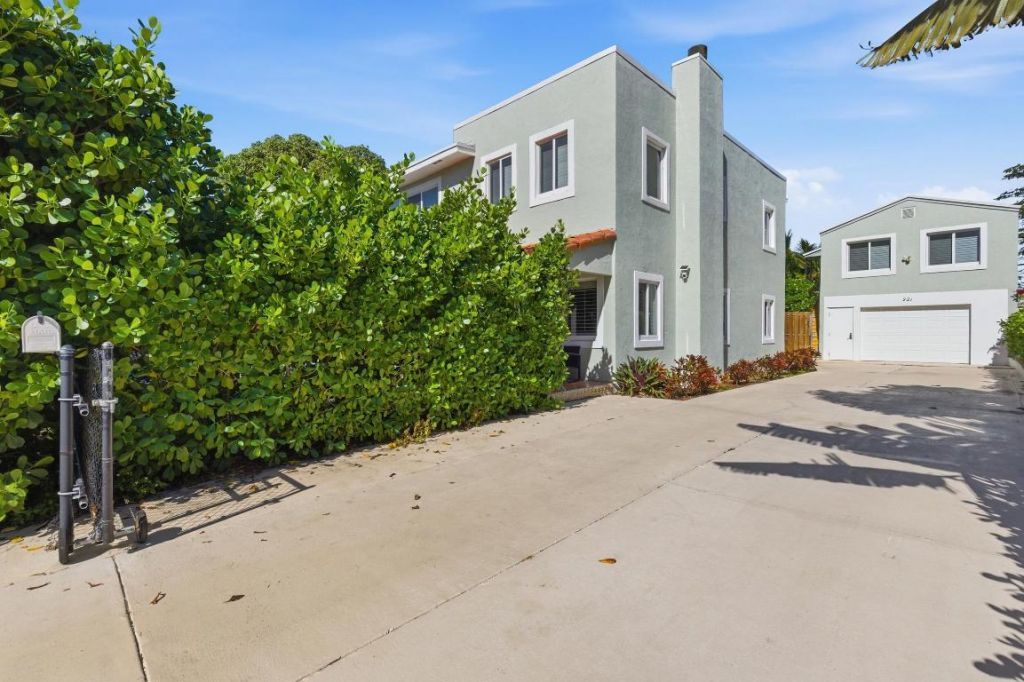 921 Ortega Road, West Palm Beach, FL 33405 Photo