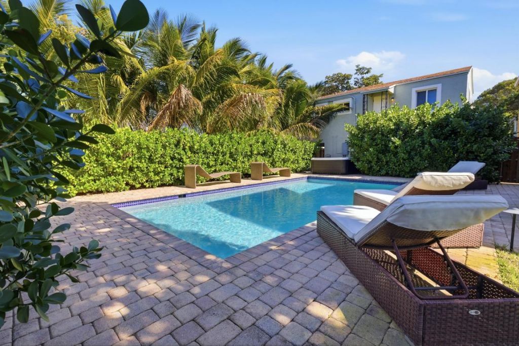 921 Ortega Road, West Palm Beach, FL 33405 Photo