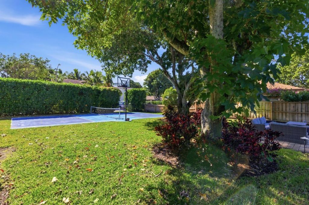 921 Ortega Road, West Palm Beach, FL 33405 Photo