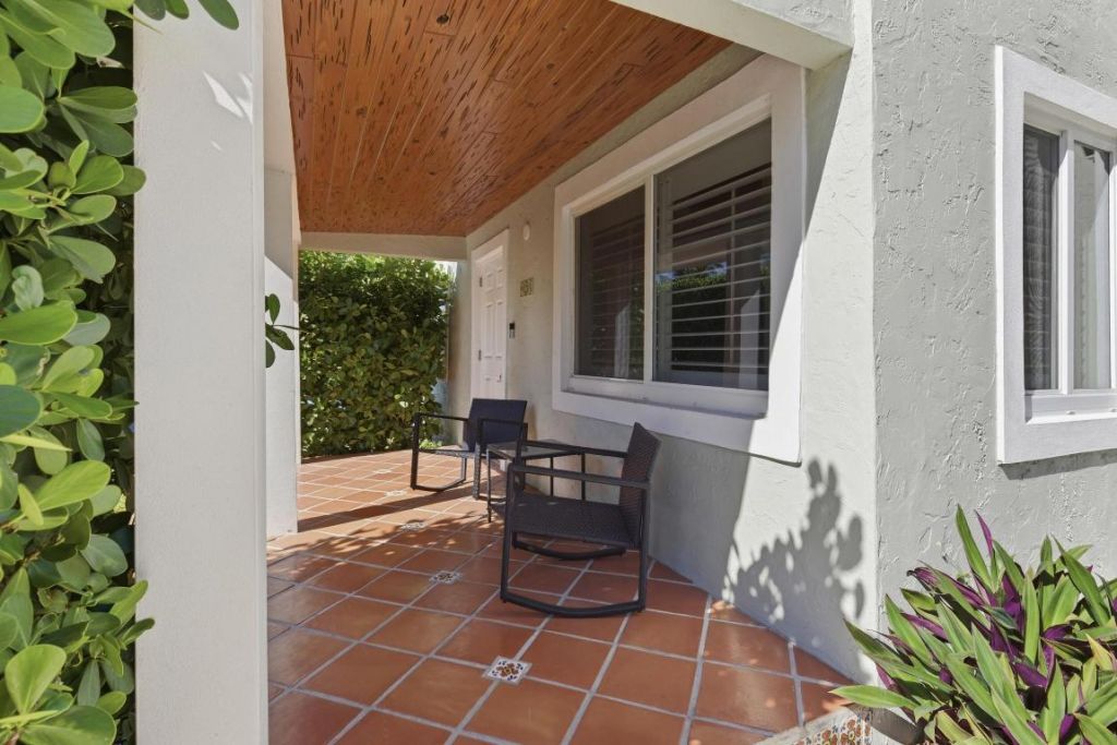 921 Ortega Road, West Palm Beach, FL 33405 Photo