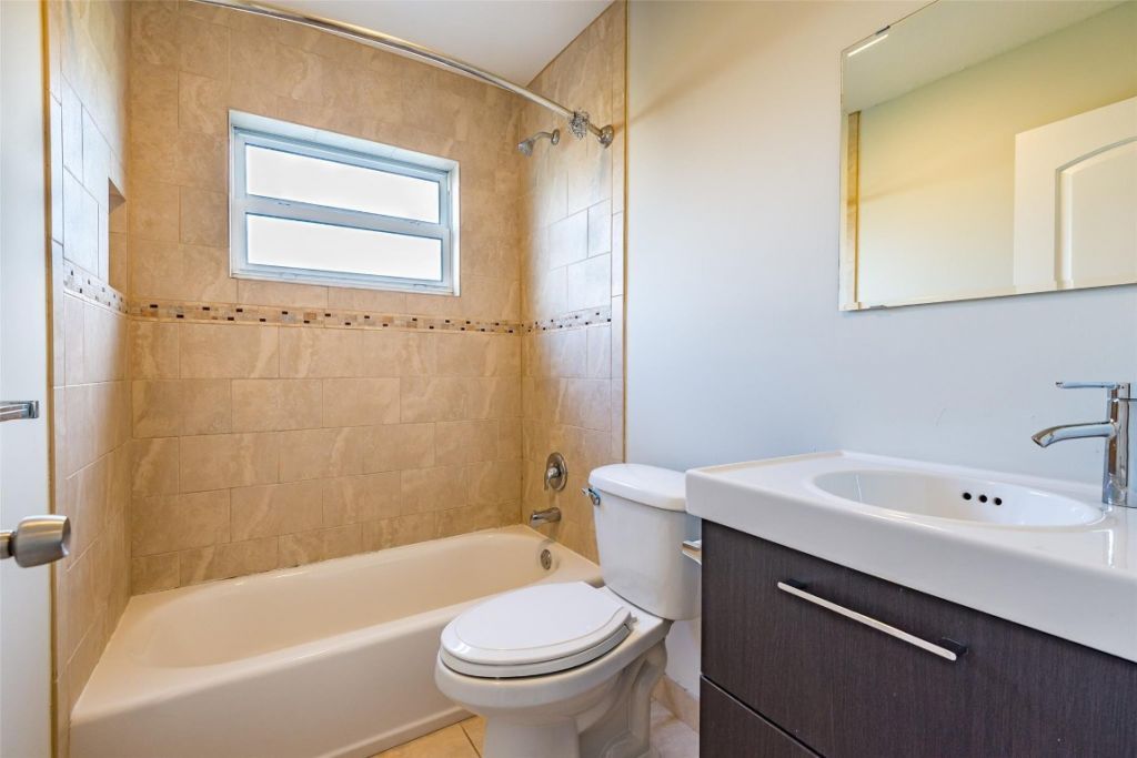 101 SW 2nd Avenue, Boca Raton, FL 33432 Photo