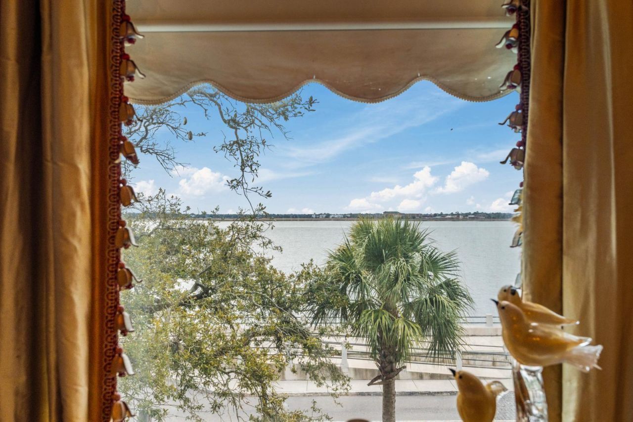 74 Murray Boulevard Photo 33