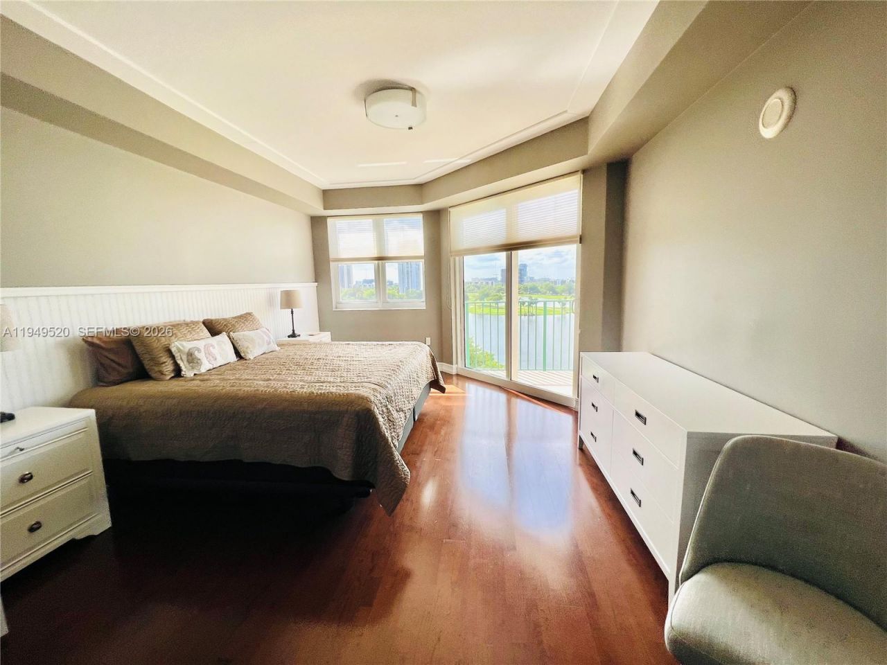 20000 E Country Club Dr , Unit 806, Aventura, FL 33180 Photo